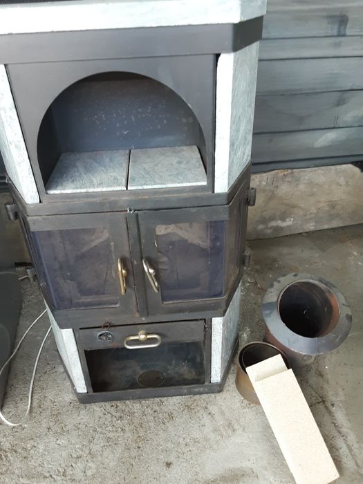 Kominek 9 kw, w bardzo dobrym stanie