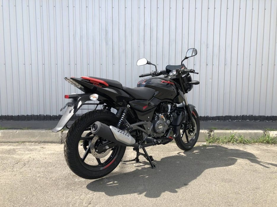 Мотоцикли Bajaj (Баджадж)