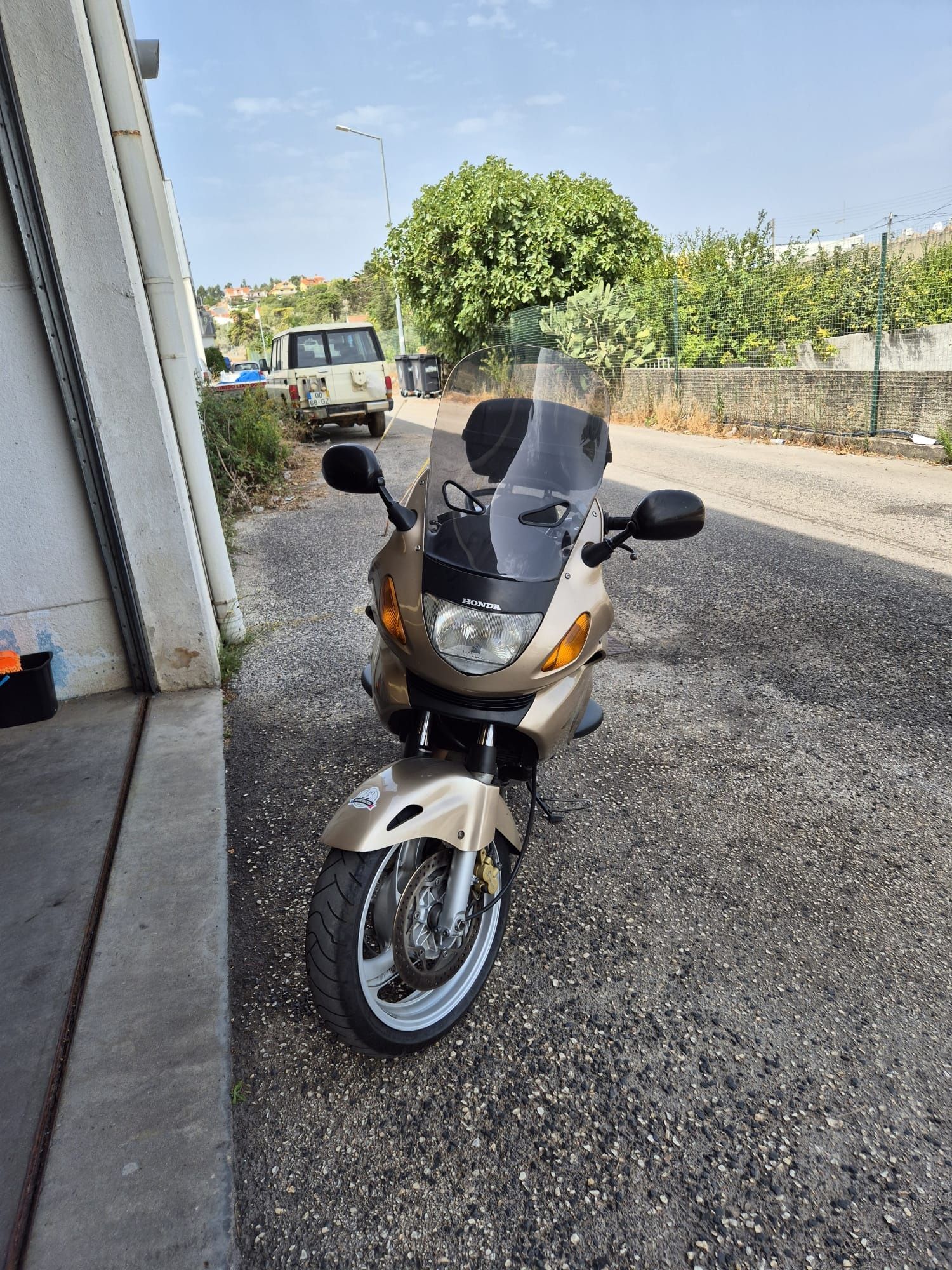 Honda Deauville 650 cc