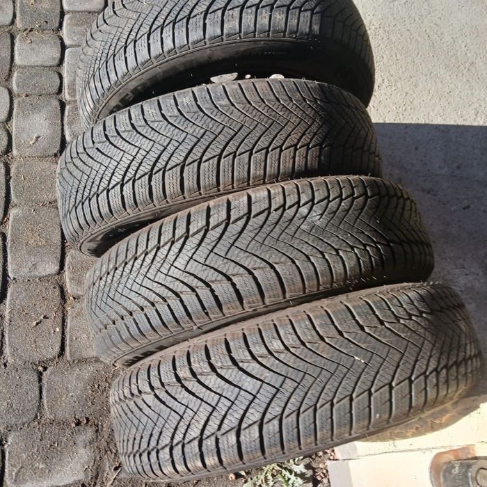 Opony zimowe 165/70R 14