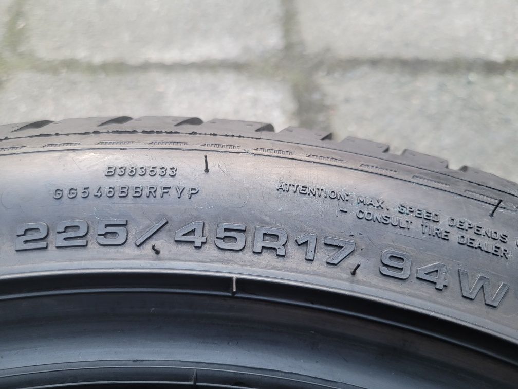 225.45.17 94W Goodyear Vector 4Seasons Gen-3 1szt