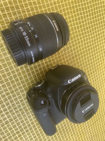 Фотоапарат Canon 600D фотокомплект