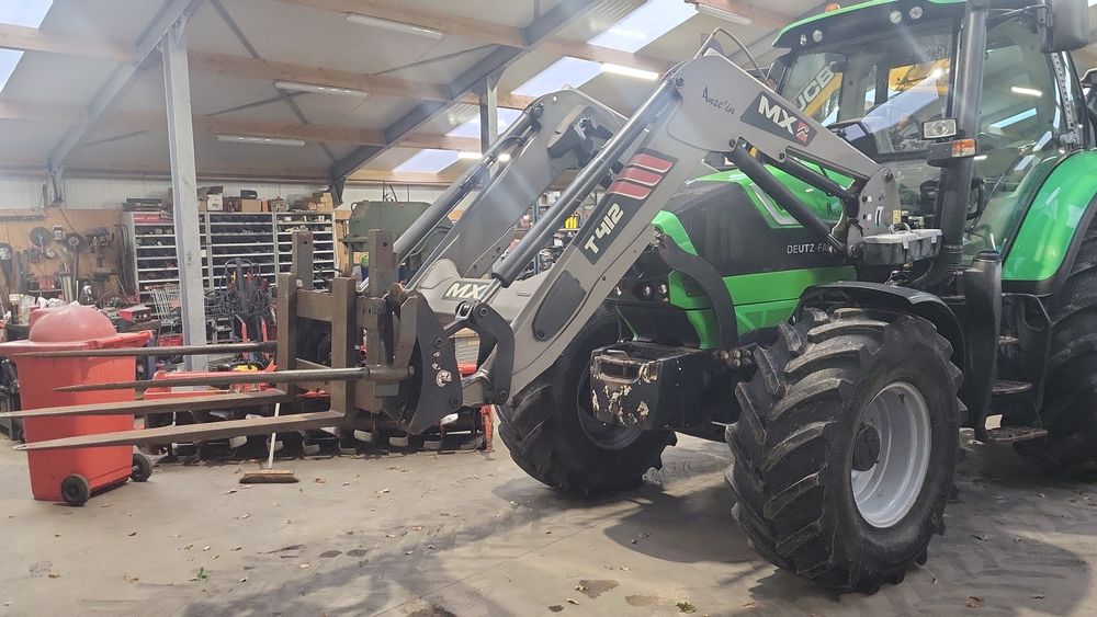 Ciągnik Deutz Fahr 6150