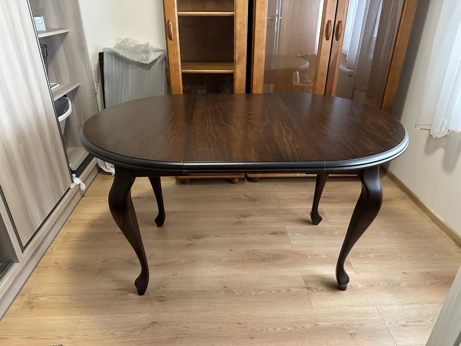 Stół drewniany , nogi ludwik