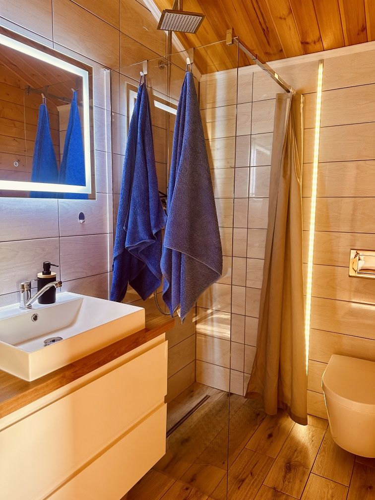 Apartamenty / Domki Letniskowe Noclegi Zbiornik Jeziorsko - LandsBy