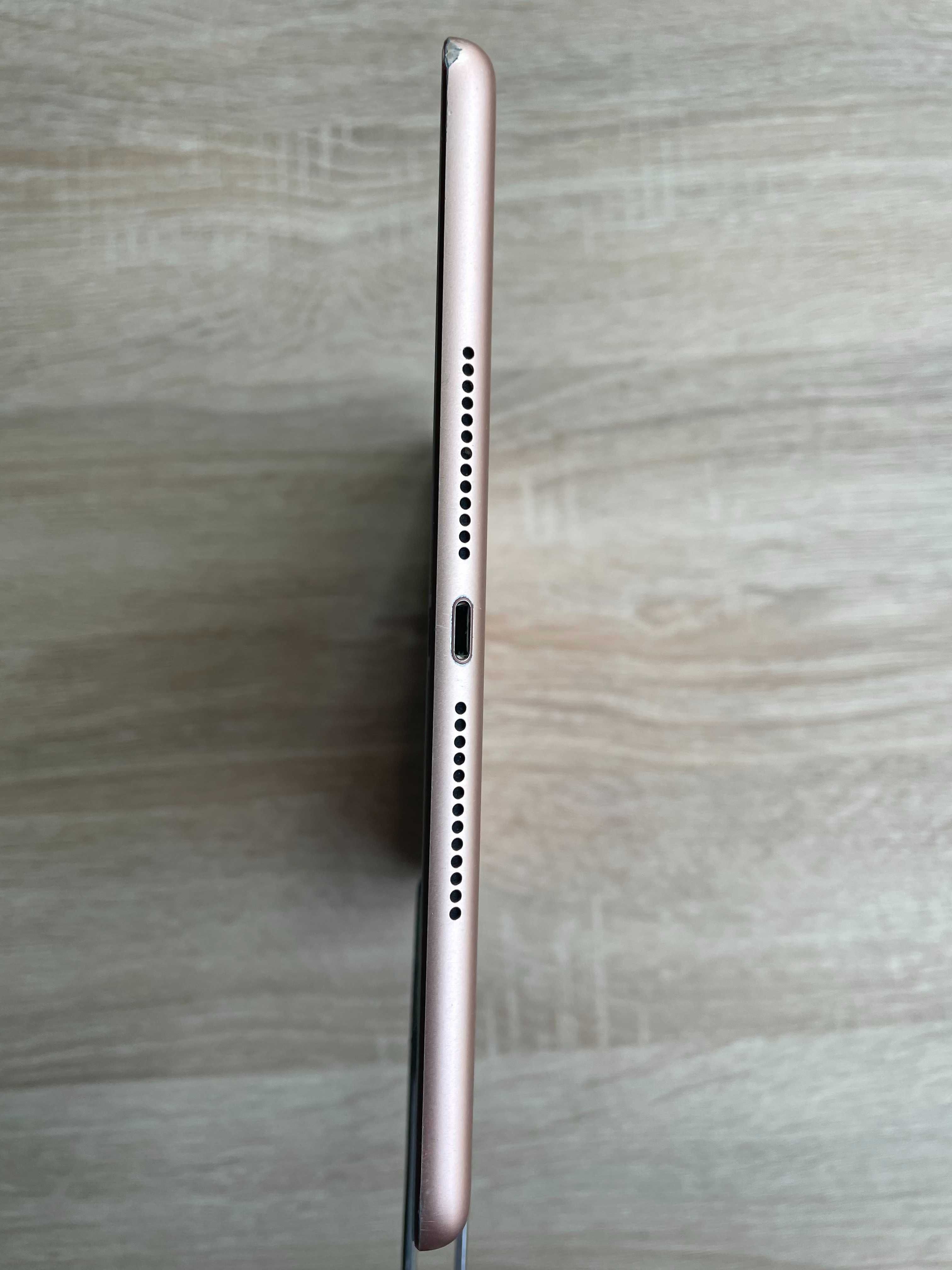Планшет Apple iPad, 6 поколения, 32Gb, модель MRJN2RK/A, оригинал