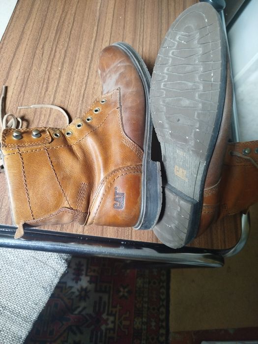 Продам мужские ботинки