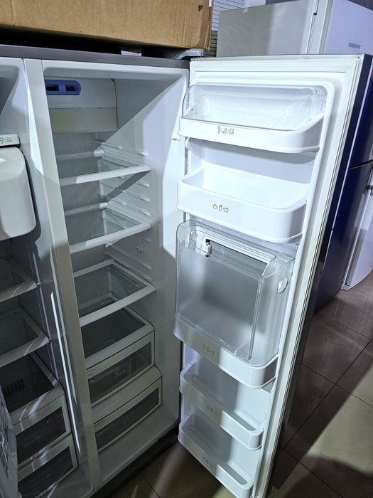 Холодильник side-by-side LG