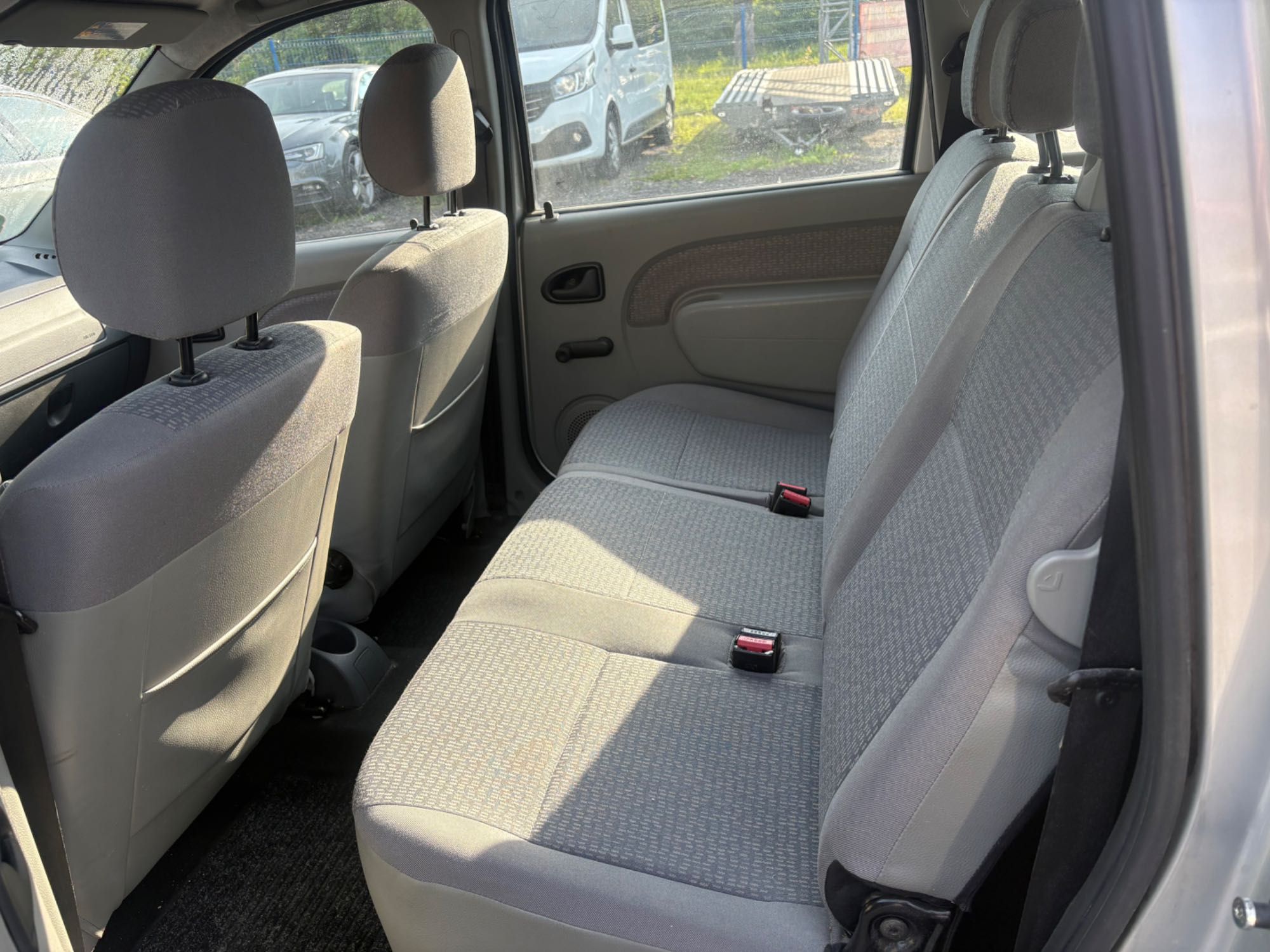 Dacia logan mcv 1.6 84 km