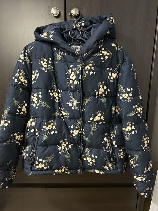 Продам фирменную женскую куртку