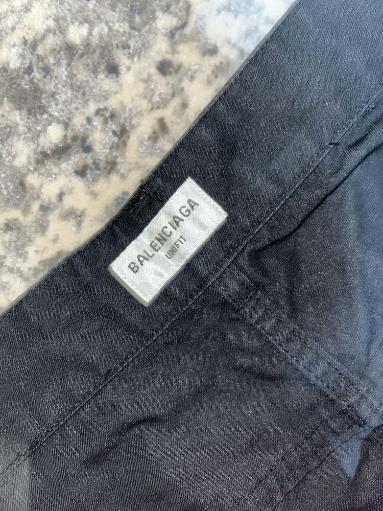 джинсы клеш balenciaga lost tape