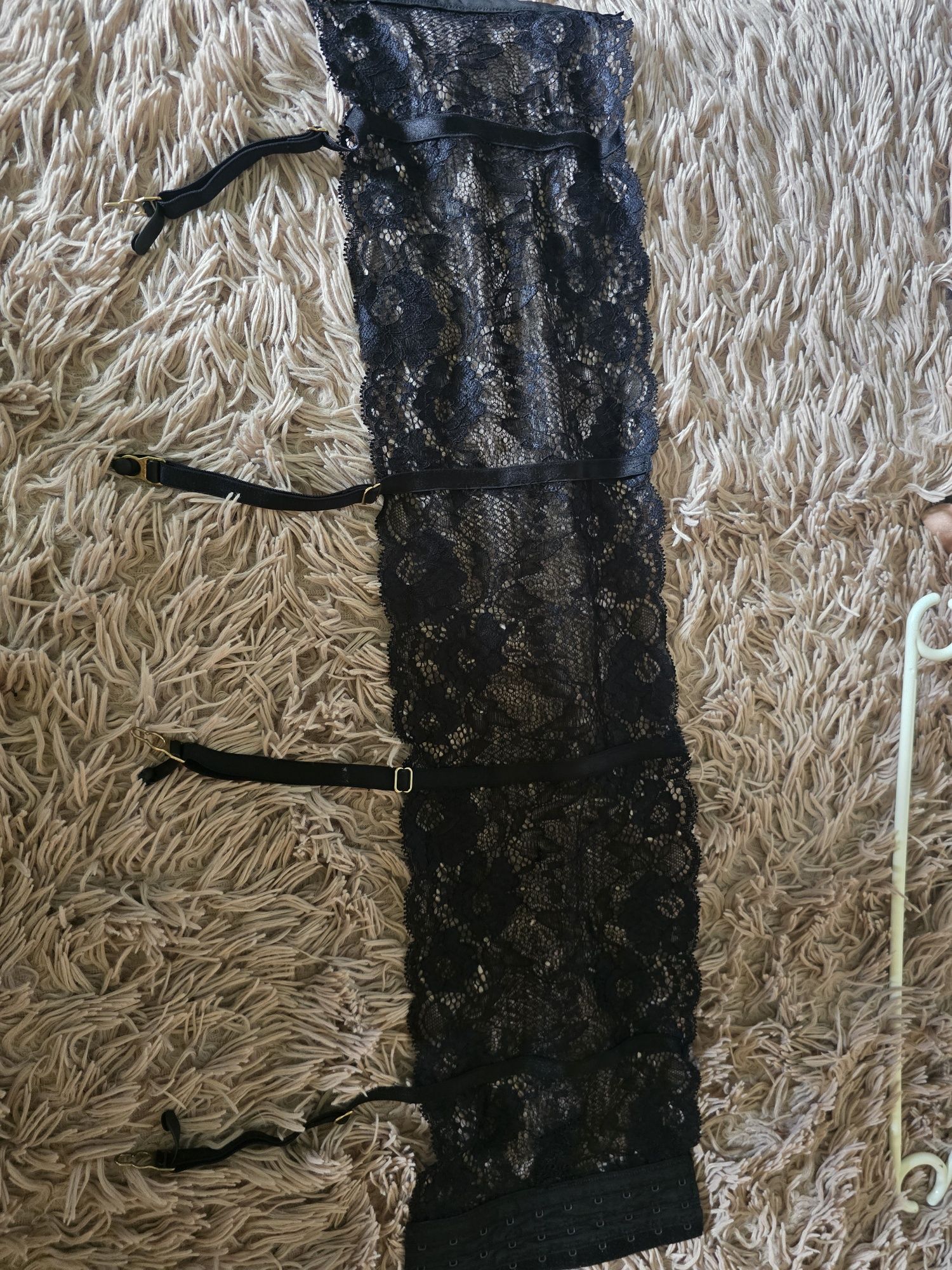 Elegancki komplet bielizny Gatta - pas do pończoch + stanik