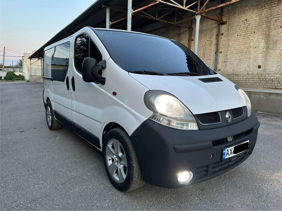 Продам рено трафик