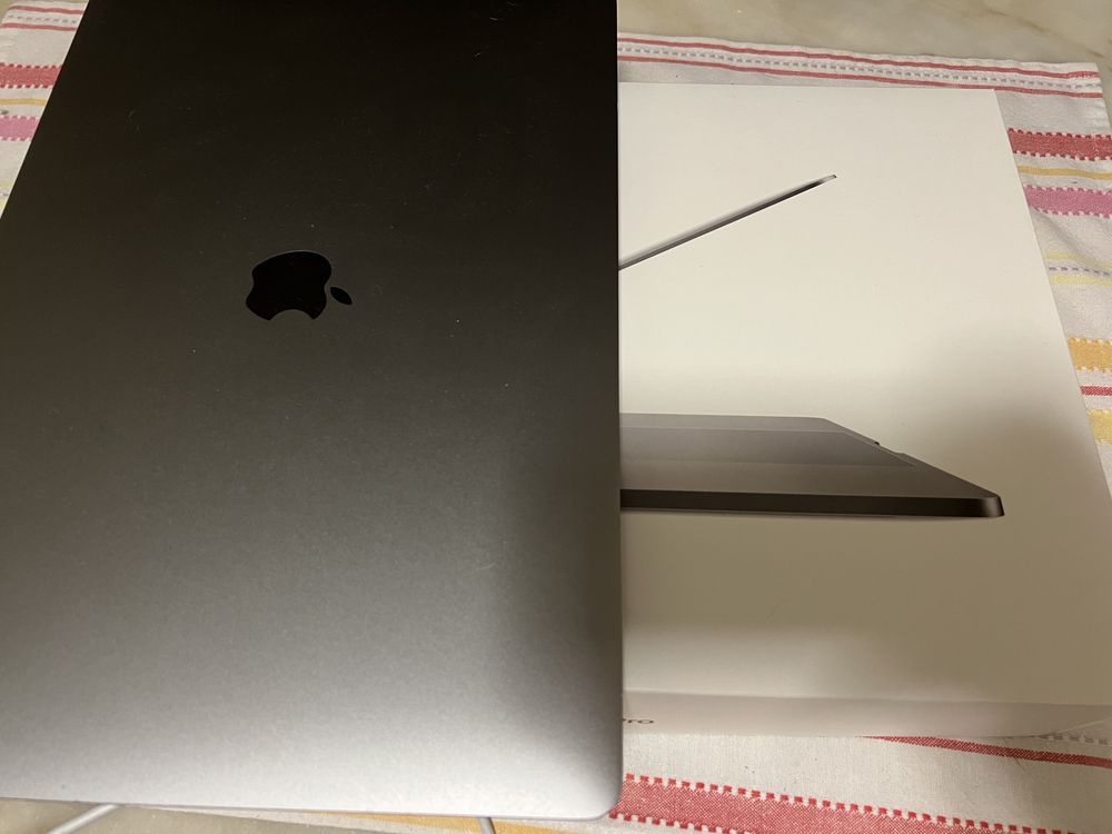 MacBook Pro 15 touchbar 2016