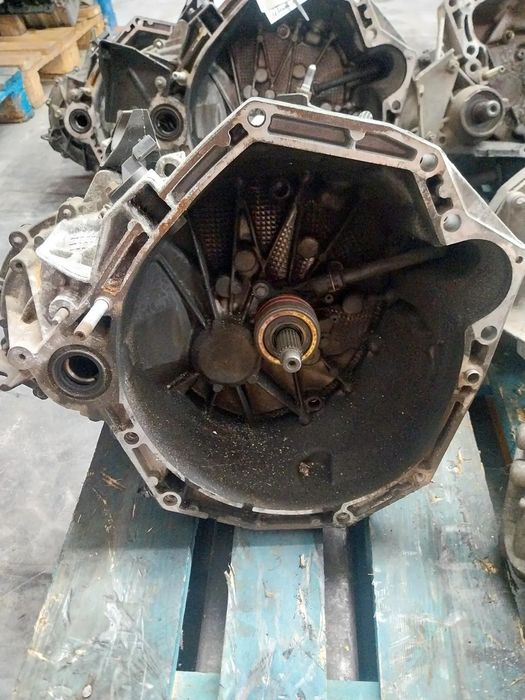 Caixa velocidades Renault Laguna 1.5 dci Ref: TL4 013
