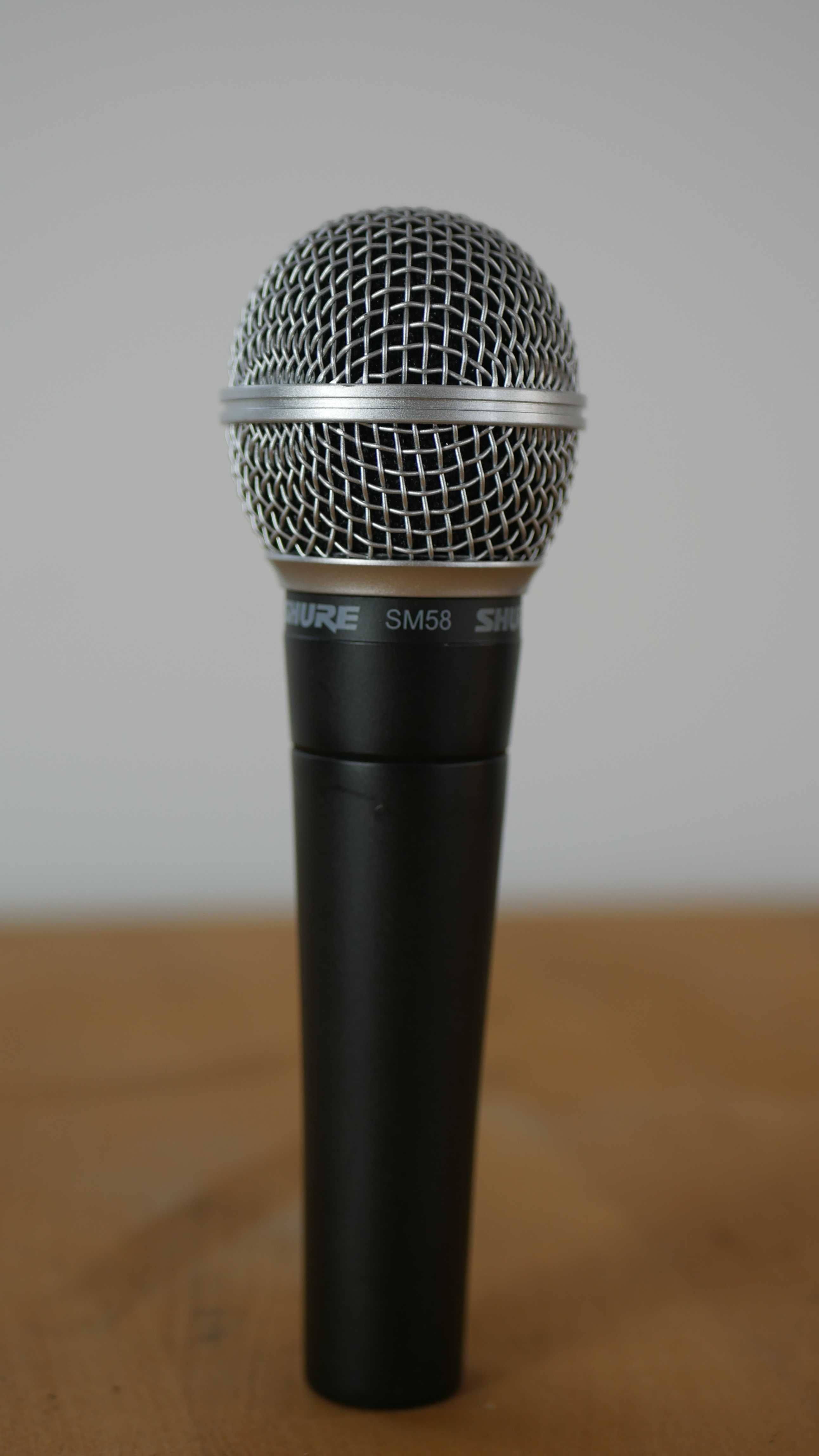 Shure SM58 — Microfone Dinâmico Clássico — Excelente Estado