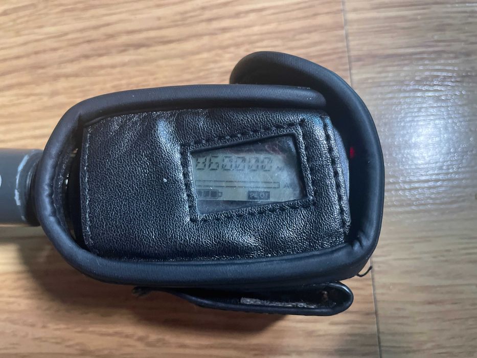 Мікрофон Sennheiser MD 42 і передавач SKP100 G2 Plug On Transmitter