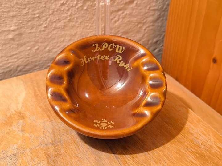 Okrągła popielniczka Hortex Ryki Porcelit Pruszków PRL