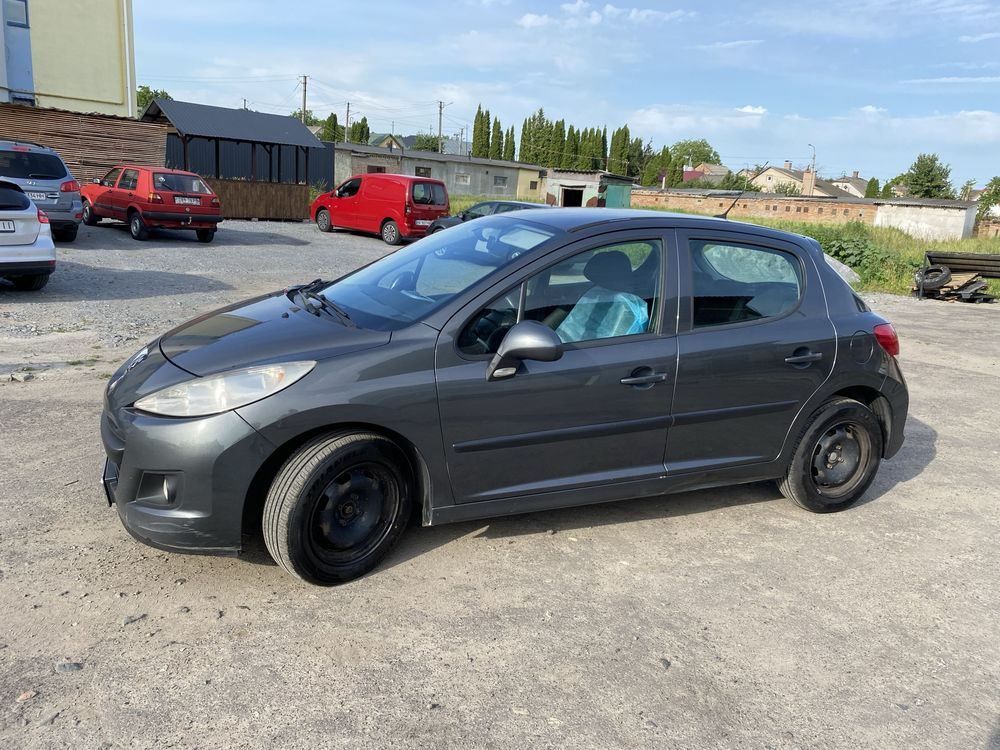 Продам Peugeot 207