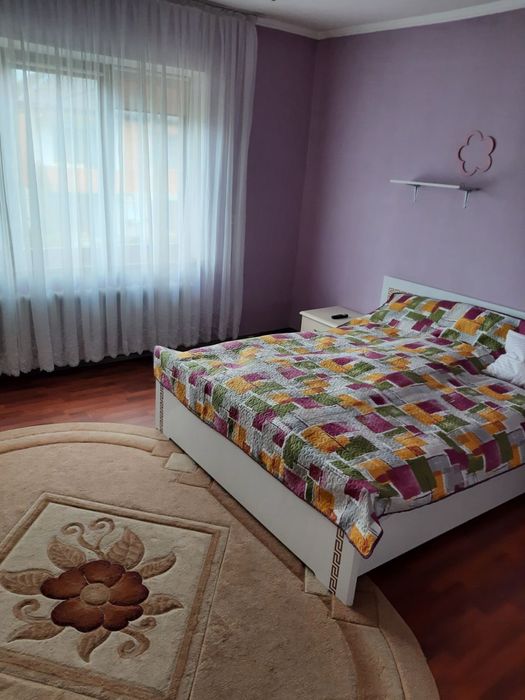 Оренда частини будинка в Хусті.