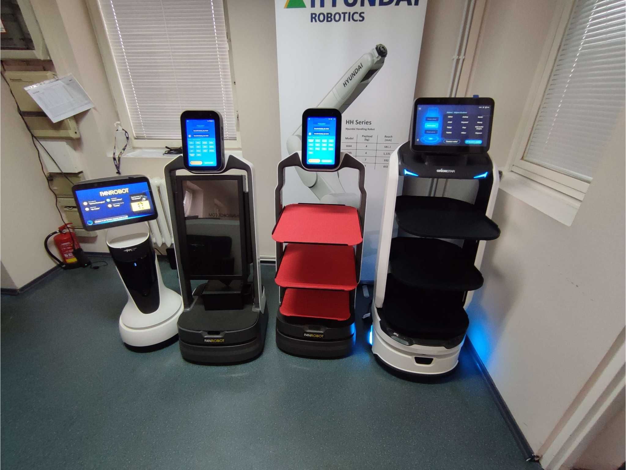 Robot kelner / Robot Usługowy / Pan Deliverybot / Kerfuś