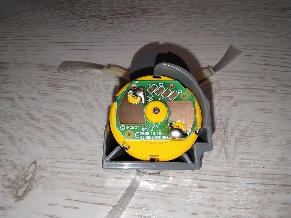 Moduł szczotki bocznej z Nową szczotką Irobot Roomba 605