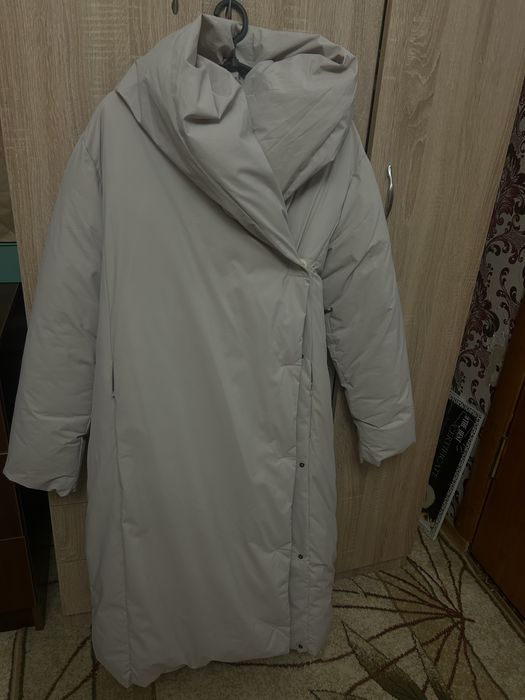 Теплий зимовий пуховик