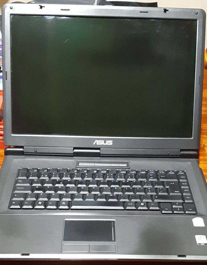 Portátil Asus X51RL