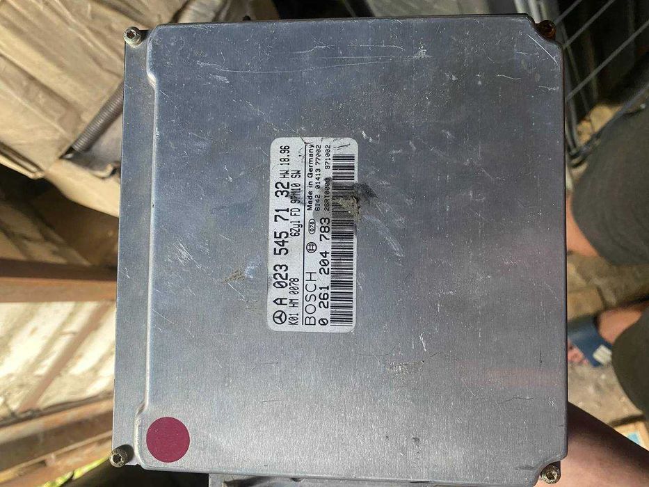 Блок управления ABS + Блок управления двигателем ML163