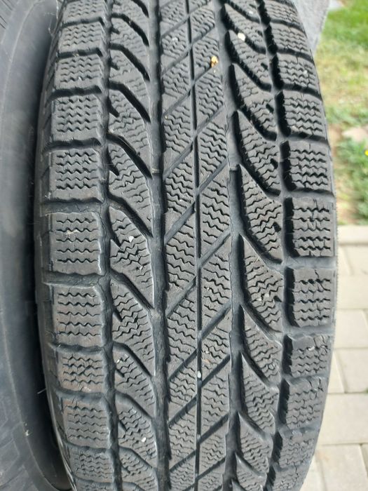 Koła Toyota Rav4 215/70 R16