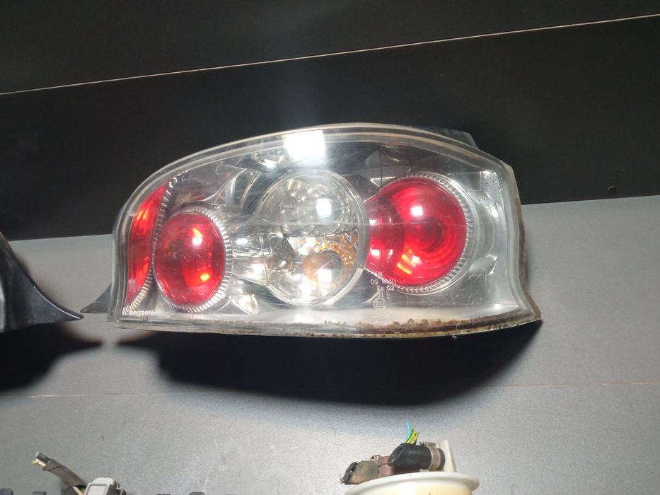 Citroen Saxo 1.1 rozrusznik alternator monowtrysk cewka lampy pompka