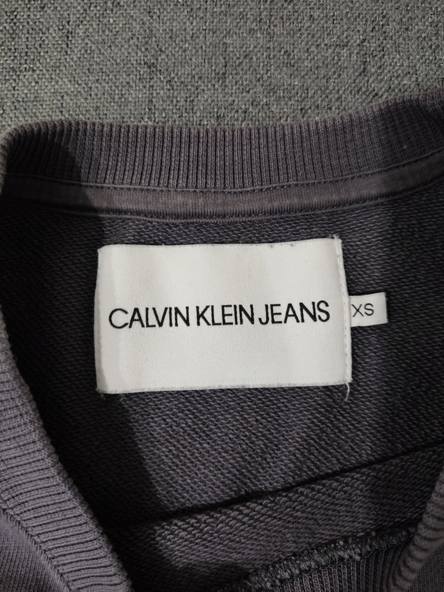 Szara bluza Calvin Klein Jeans XS