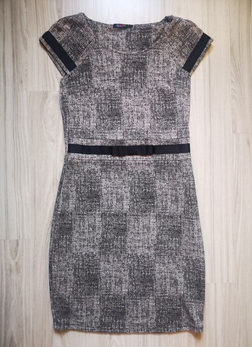 Elegancka sukienka rozmiar S