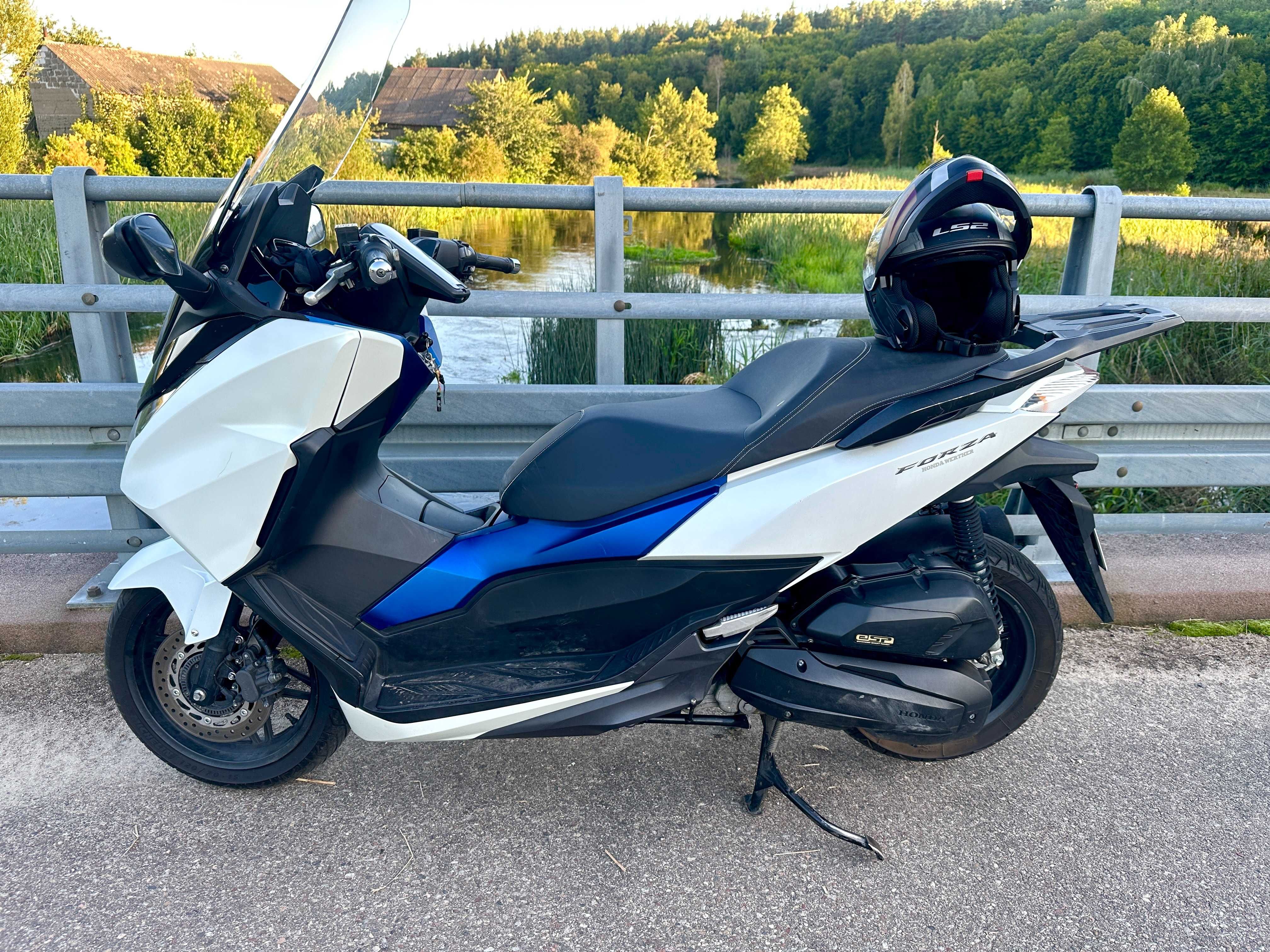 Honda Forza NSS 125 cm mały przebieg