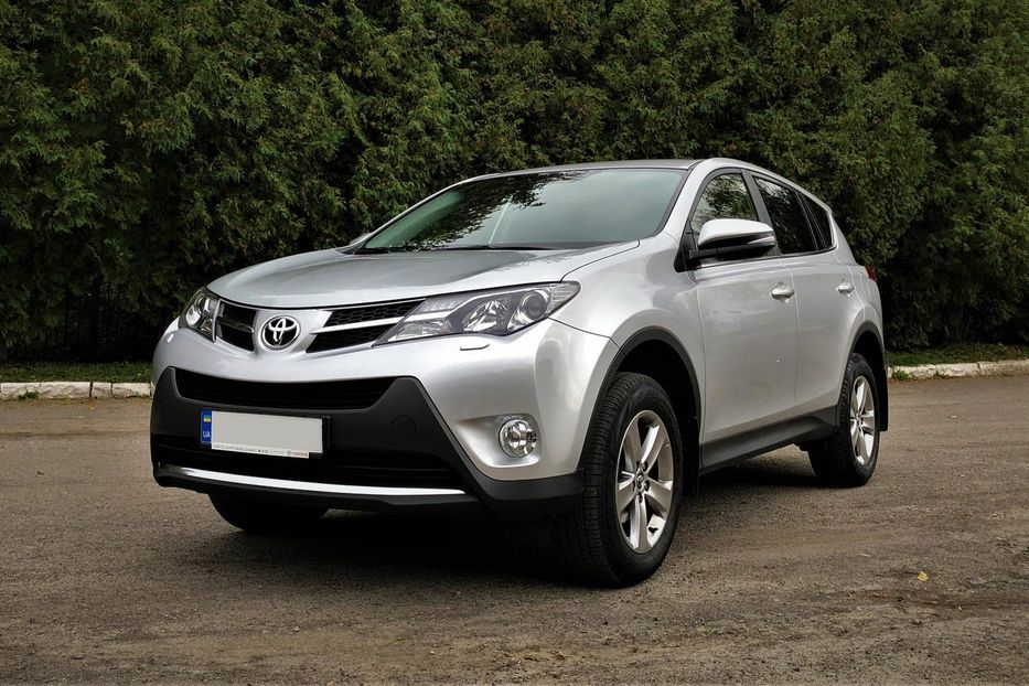 Лобовое стекло Toyota RAV4 (2005-2011)(2012-2022)