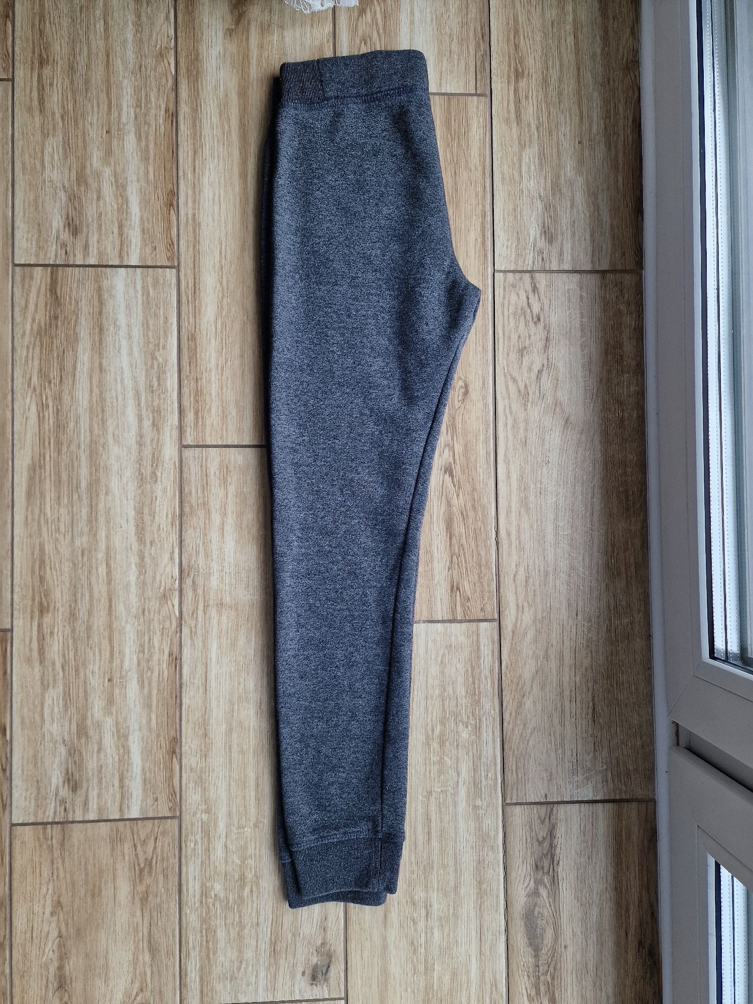 Spodnie dresowe treningowe XXS Superdry