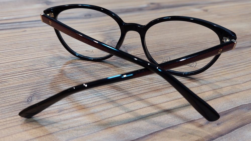 Чорні  округлі жіночі оправи  P.C. 8496  Pierre Cardin!