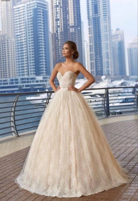 Suknia ślubna LANESTA — nieużywana, nowa