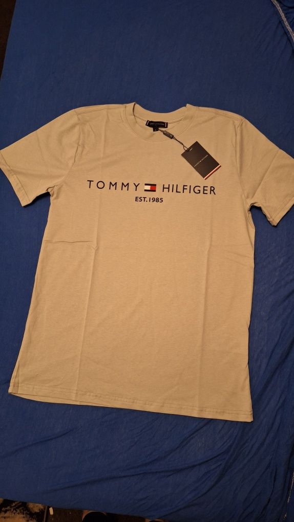 Sprzedam nową koszulkę męską Tomi