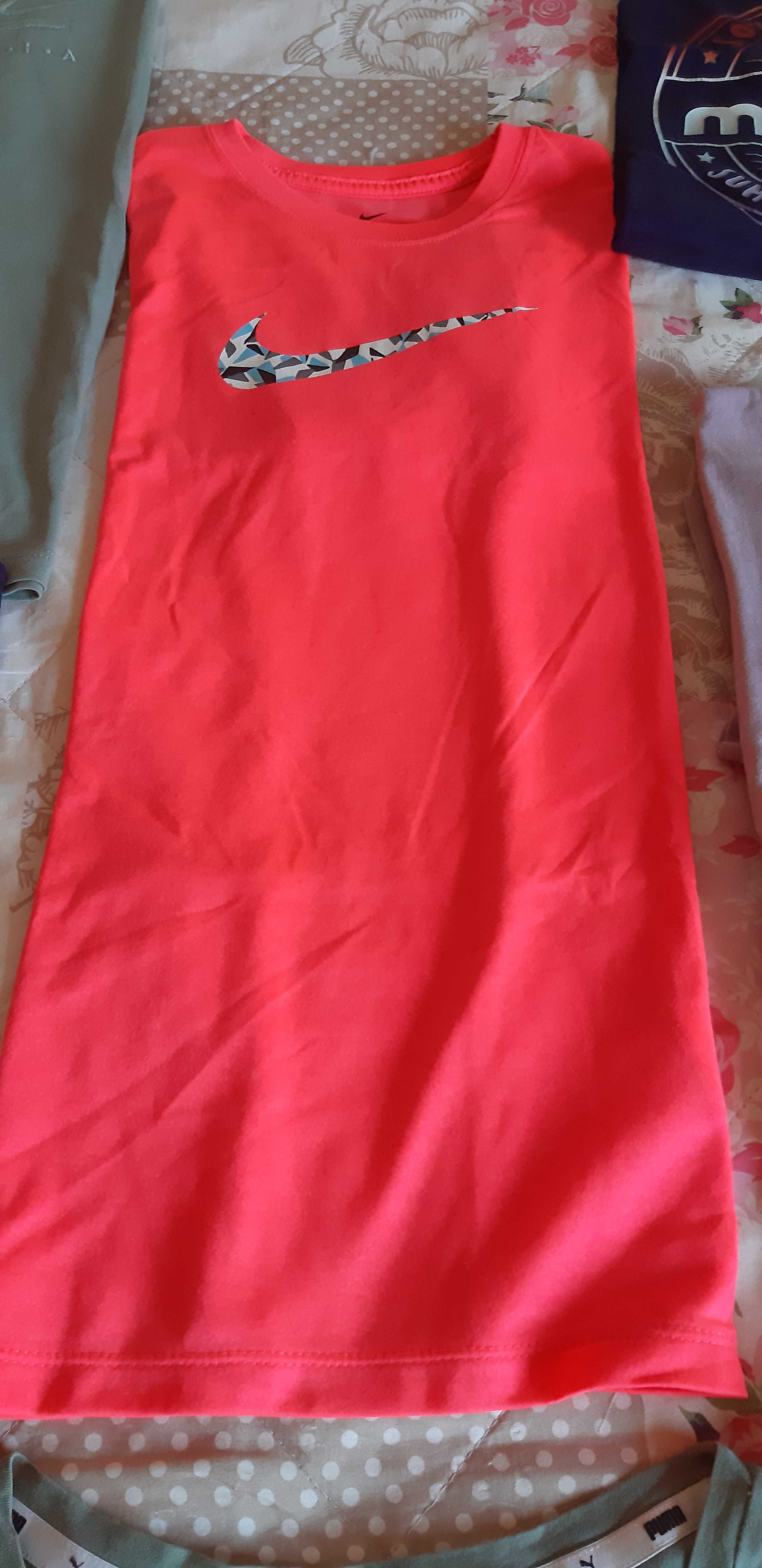 Roupa tamanho M barata
