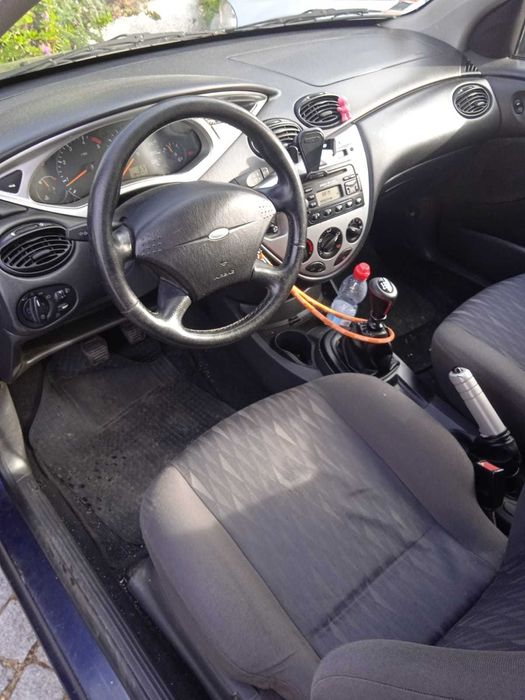 Focus 1.8 tddi comercial bom estado