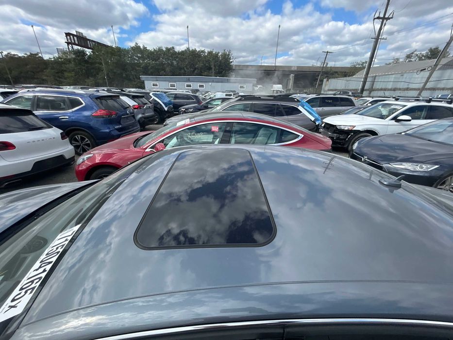 Продам Audi A4 2014