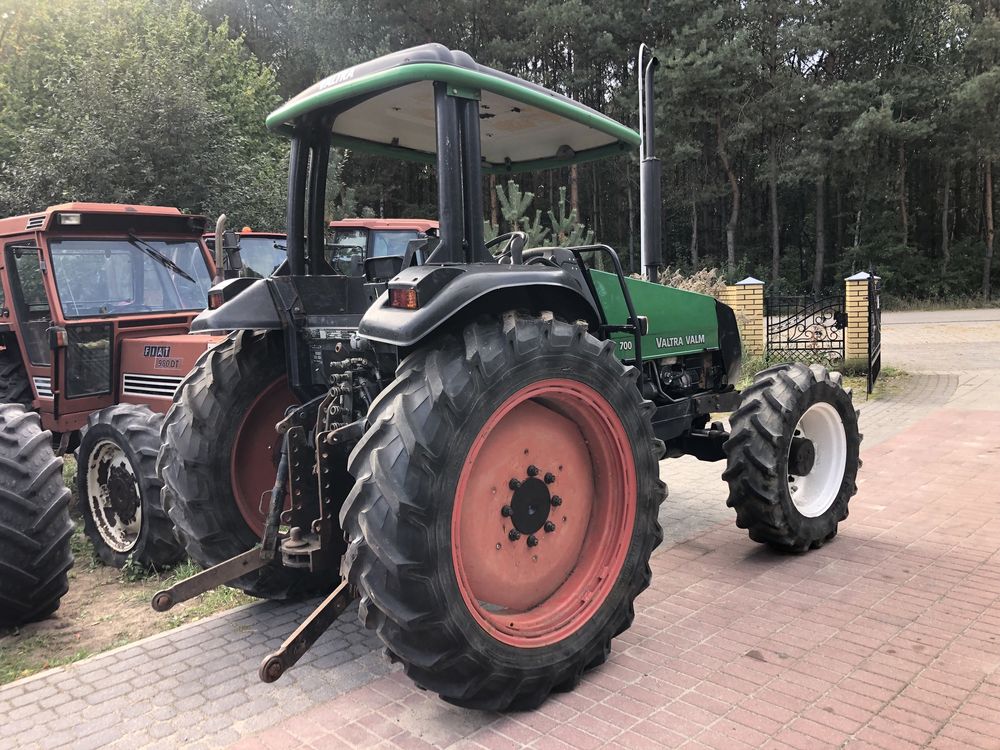 VALTRA Valmet 700 , 70 koni