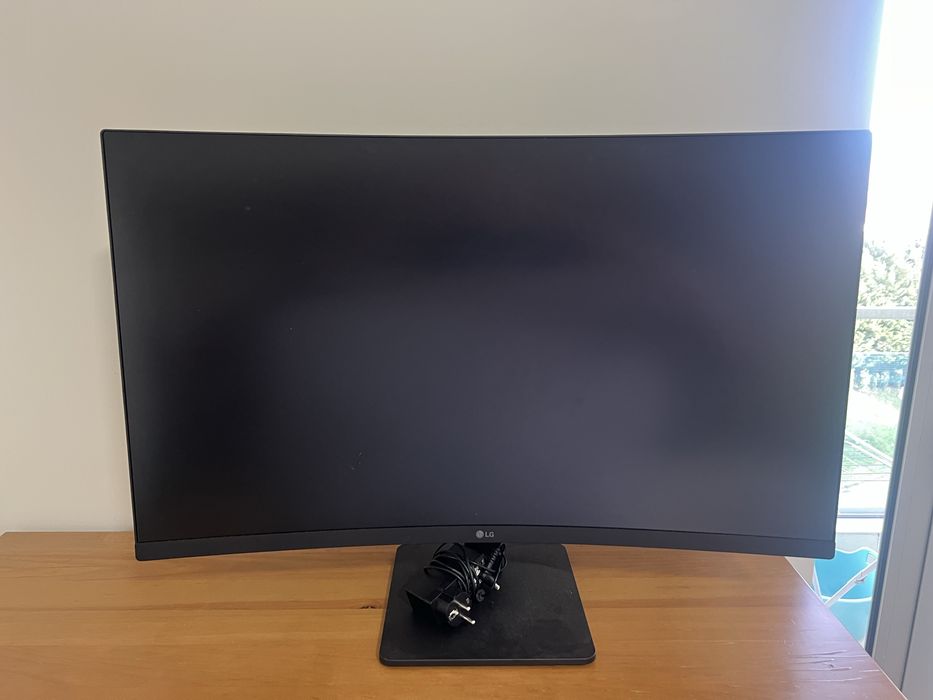 Monitor LG curvo 32 polegadas
