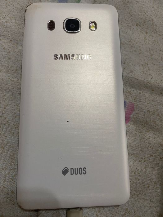 Telemóvel Samsung Galaxy J5 Duos 2016