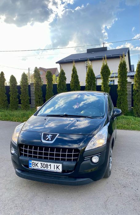 Продам власне сімейне авто Peugeot 3008