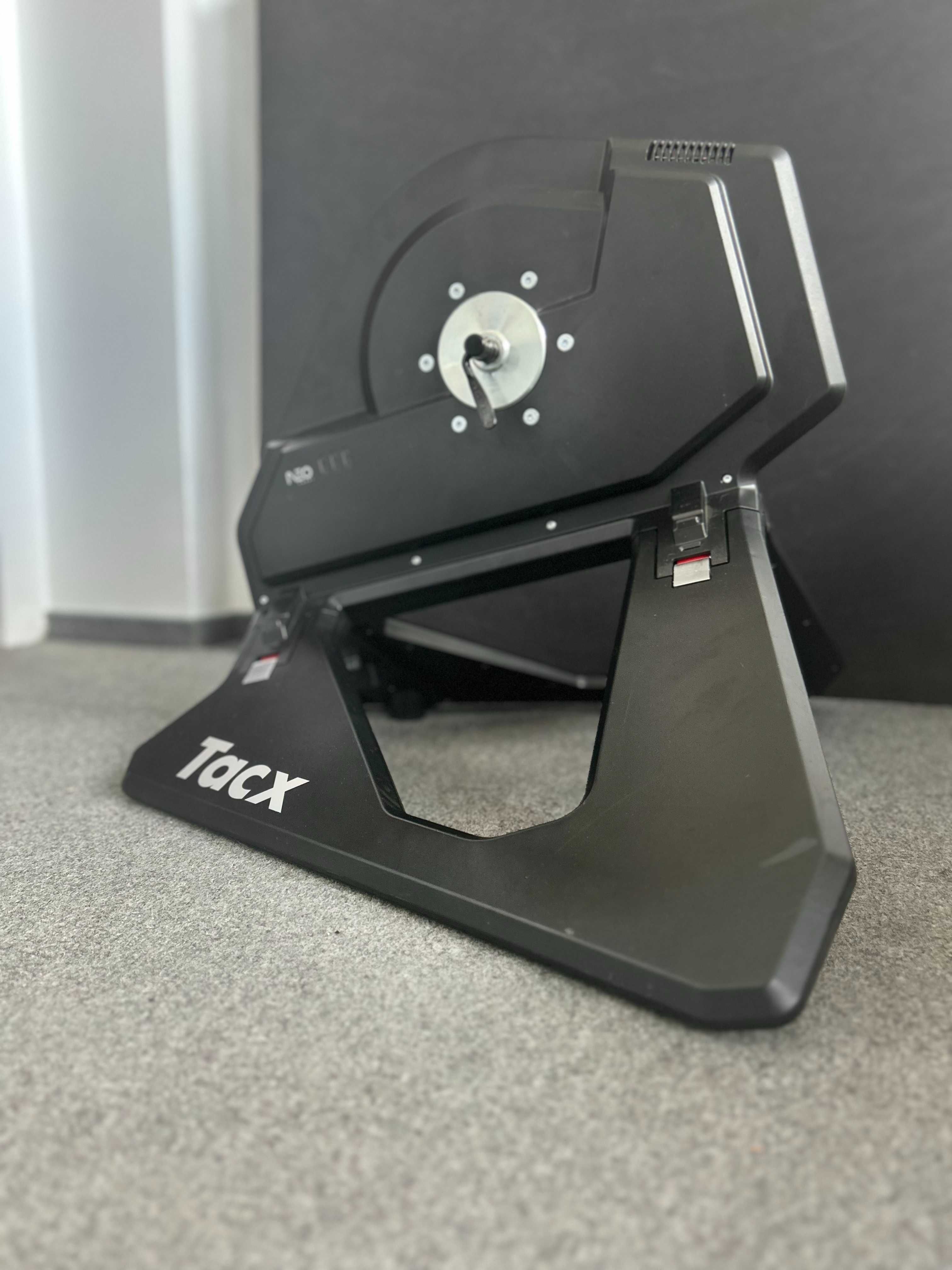 Zestaw: Trenażer Tacx NEO T2800 + NEO Track + Motion Plate - Stan bdb.
