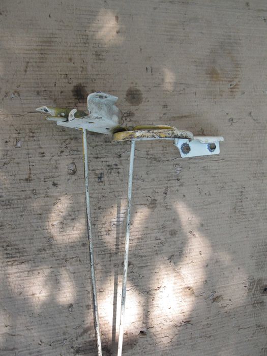 Петли багажника москвич с торсионом 412, 2140