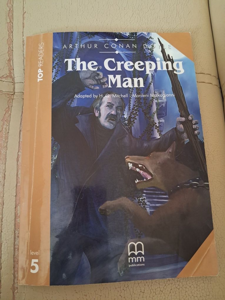 Книга англійською The creeping man