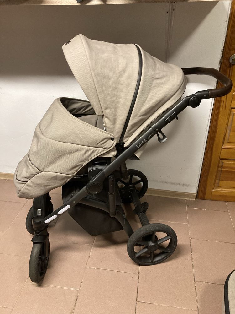 Wózek ROAN BASS NEXT 2w1 / 3w1 / 4w1 baza Isofix Beżowy